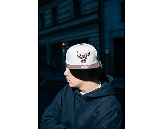 Kappe Mitchell & Ness - NBA Fashion Basic 2T Snapback - Chicago Bulls - Cream