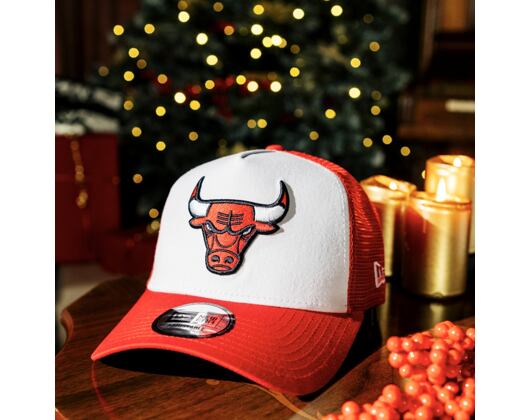 Kappe New Era - NBA Team Clear 9FORTY Trucker - Chicago Bulls - White / Red