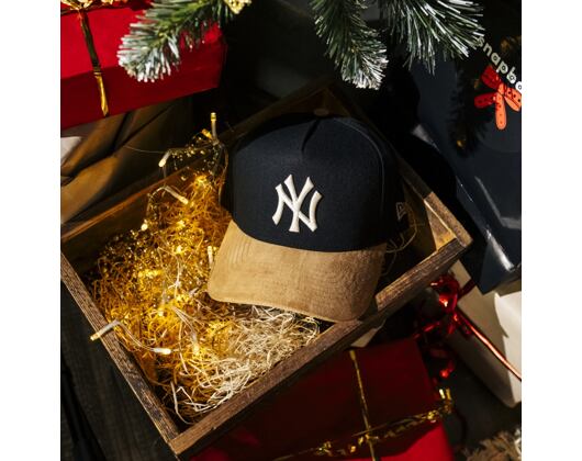 Kappe New Era - MLB Suede Visor 9FORTY A-Frame - NY Yankees - Black / Camel