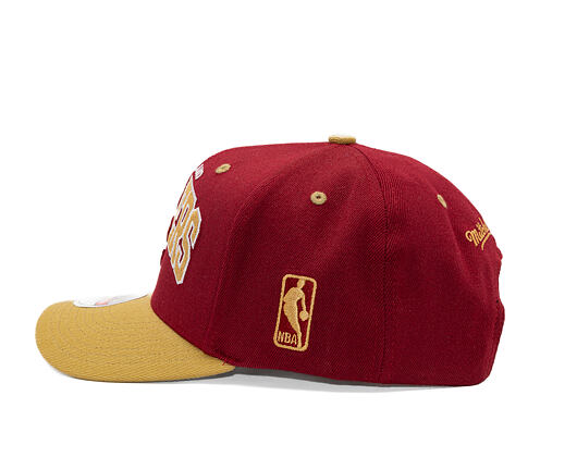 Kappe Mitchell & Ness - NBA Team Arch Snapback - Cleveland Cavaliers - Dark Red / Gold