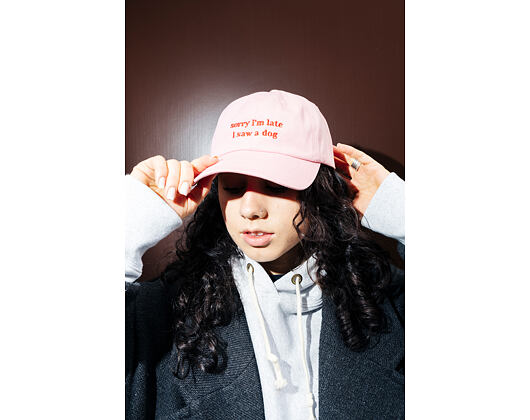 Kappe 8by8 - Dadcap - "Sorry I'm Late I saw a dog" - Baby Pink/Red