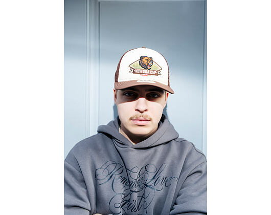 Kappe New Era - Branded Graphic 9FORTY M-CROWN Trucker - Cream