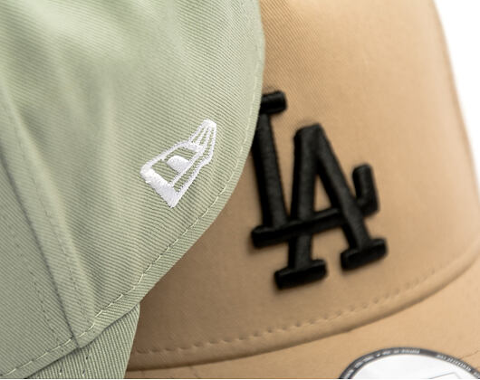 Kappe New Era - MLB Essential 9FORTY A-Frame - LA Dodgers - Camel / Black