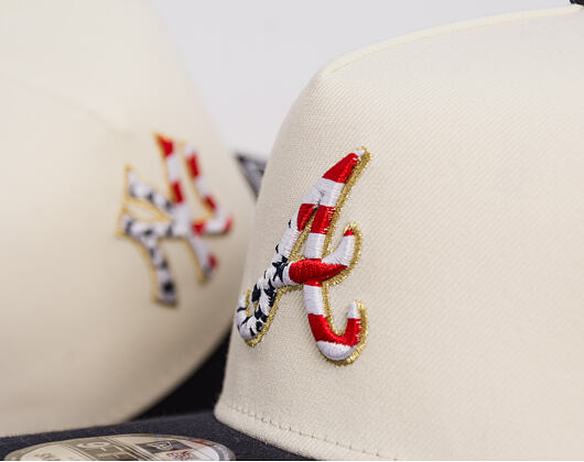 Kappe New Era - MLB "American Flag" 9FIFTY - Atlanta Braves - Chrome White