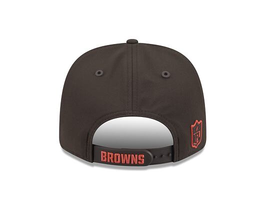 Kappe New Era - NFL 2026 Sideline 9SEVENTY Stretch-Snap - Cleveland Browns - Team Color