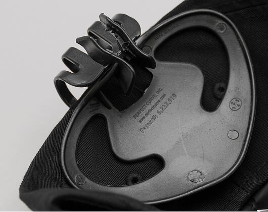 Halter für Kappen CapRack 18 System Schwarz