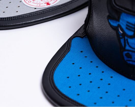 Kappe Mitchell & Ness - Day One Snapback - Chicago Bulls - Black-Royal