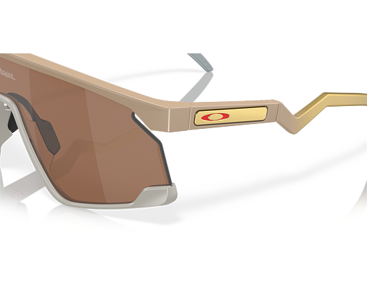Sonnenbrille Oakley BXTR "Patrick Mahomes" Matte Terrain Tan/Prizm Tungsten
