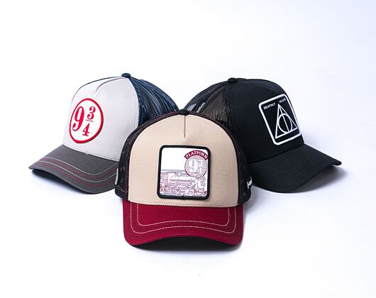 Kappe Capslab Harry Potter Trucker - Hogwarts Express - Stone / Scarlet Red