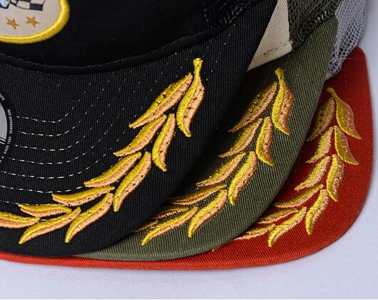 Kappe New Era - Golfer Motorsport Retro Trucker - Black