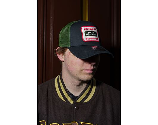 Kappe New Era - Buffalo Patch 9FORTY Trucker - Black / New Olive