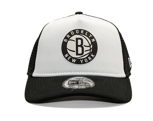 Kappe NEW ERA 940 Af trucker NBA Team colour black BRONET
