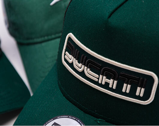 Kappe New Era - DUCATI MOTOR Seasonal 9FORTY Trucker - Dark Green