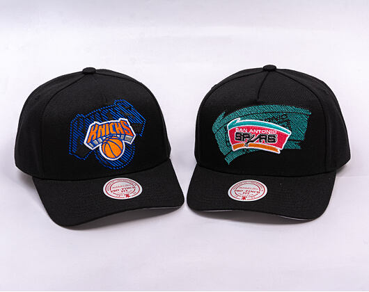 Kappe Mitchell & Ness - NBA Tilted Pro Snapback - New York Knicks - Black