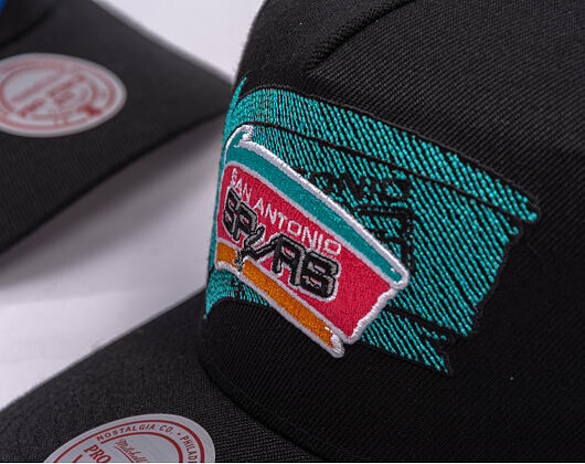 Kappe Mitchell & Ness - NBA Tilted Pro Snapback Hwc - San Antonio Spurs - Black