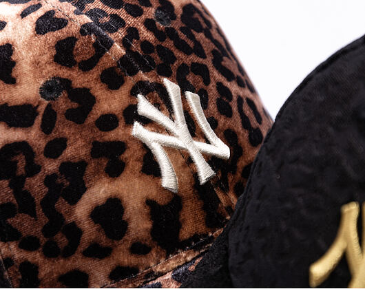 Damen Kappe New Era - MLB Womens Leo Velour 9FORTY - NY Yankees - Brown / Cream