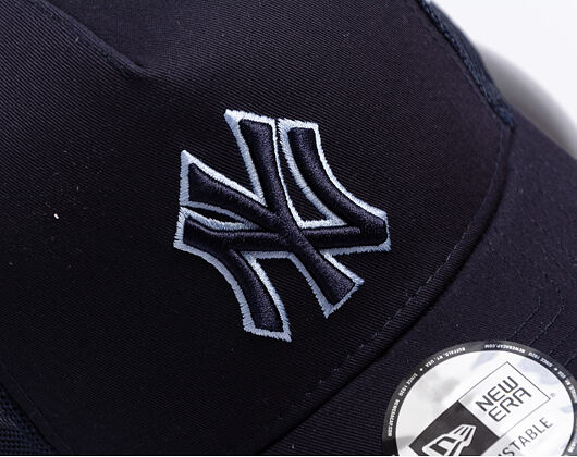Kappe New Era - MLB Outline 9FORTY Trucker - NY Yankees - Navy
