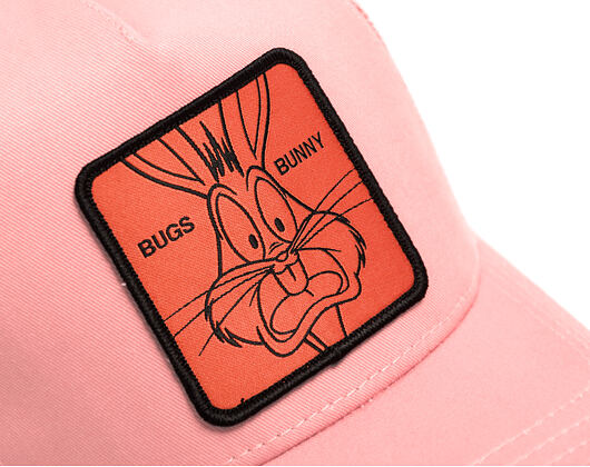 Kappe Capslab - Looney Tunes Trucker - Bugs Bunny Line Art Patch - Coral