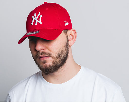 Kappe New Era - MLB Essential 9FORTY - NY Yankees - Scarlet / White