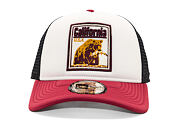 Kappe New Era - Branded Graphic Patch 9FORTY Trucker - White / Cherry