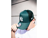 Kappe New Era - MLB League Essential 9FORTY Trucker - NY Yankees - Dark Green / White