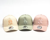 Kappe New Era - MLB Outline 9FORTY A-Frame Trucker - NY Yankees - Cream / Orange
