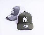 Kappe New Era - MLB Essential 9FORTY Trucker - NY Yankees - New Olive / White