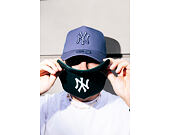 Kappe New Era - MLB League Essential 9FORTY Trucker - NY Yankees - Dark Green / White