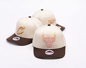 Kappe Mitchell & Ness - Blush Sand Classic Red - Chicago Bulls - Sand/Brown