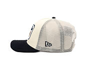 Kappe New Era - Branded Wild West Patch 9FORTY M-CROWN A-Frame Trucker - Cream / Navy