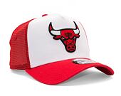 Kappe New Era - NBA Team Clear 9FORTY Trucker - Chicago Bulls - White / Red