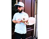 Kappe New Era - MLB League Essential 59FIFTY - NY Yankees - Cream / Deep Auburn