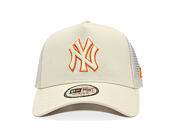 Kappe New Era - MLB Outline 9FORTY A-Frame Trucker - NY Yankees - Cream / Orange