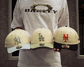 Kappe New Era - MLB Side Script 9FORTY M-CROWN - NY Mets - Cream / Black