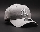 Kappe New Era - MLB Essential 9FORTY - NY Yankees - Gray / White