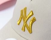 Damen Kappe New Era - 9FORTY Trucker Metallic - NY Yankees - Stone / Gold