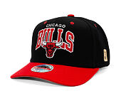 Kappe Mitchell & Ness - NBA Team Arch Snapback - Chicago Bulls - Black / Red