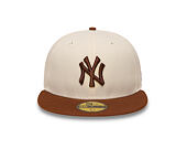 Kappe New Era - MLB League Essential 59FIFTY - NY Yankees - Cream / Deep Auburn