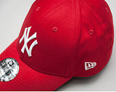 Kappe New Era - MLB Essential 39THIRTY - NY Yankees - Scarlet