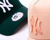 Damen Kappe New Era - MLB League Essential 9FORTY Trucker - NY Yankees - Light Pink