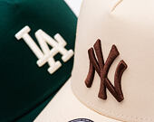 Kappe New Era - MLB League Essential 9FORTY A-Frame - NY Yankees - Cream / Auburn